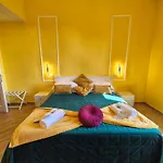 Residenze Serventi Longhi