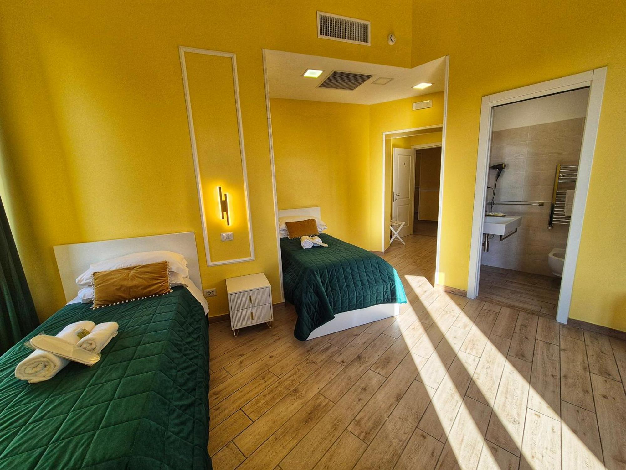 Residenze Serventi Longhi *